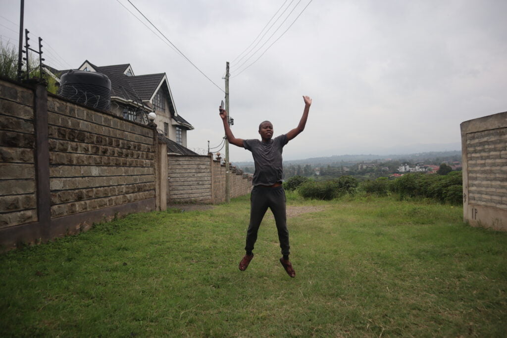 Frame 1 of a picture taken in the Continuous shooting mode of The Canon M50