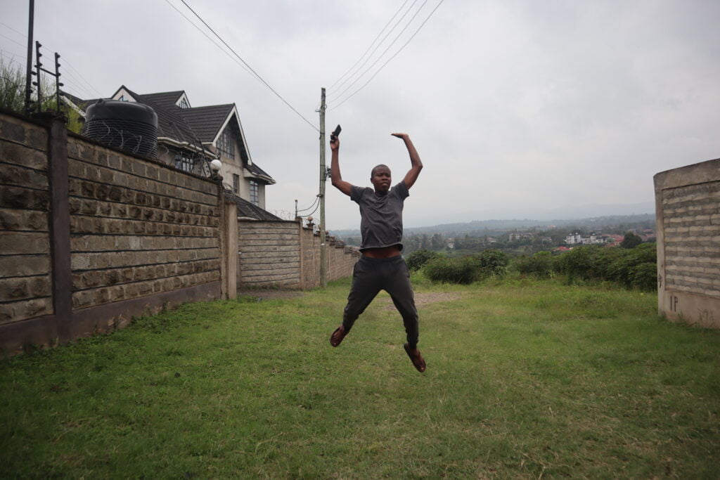 Frame 2 of a picture taken in the Continuous shooting mode of The Canon M50