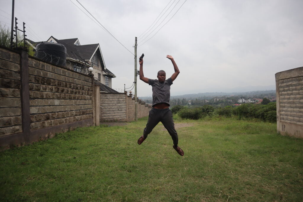 Frame 3 of a picture taken in the Continuous shooting mode of The Canon M50