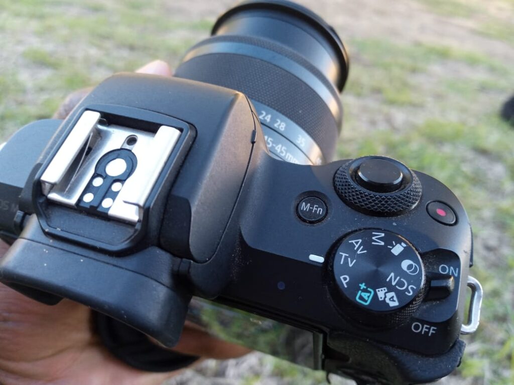 The shutter speed button on the canon M50